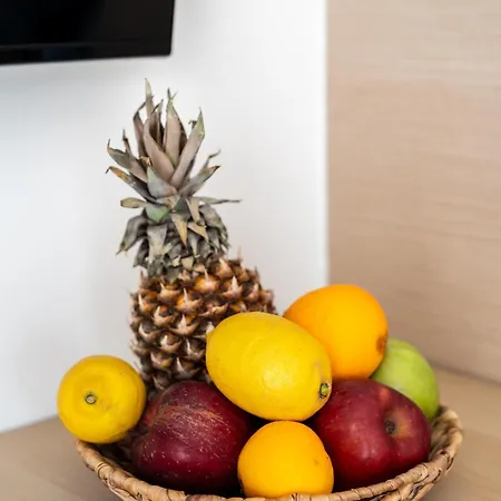 Pomegranate Luxury Penthouse Maisonette With Beautiful Terrace & Free Parking By Binobi ! Διαμέρισμα