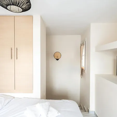 Διαμέρισμα Pomegranate Luxury Penthouse Maisonette With Beautiful Terrace & Free Parking By Binobi ! Θεσσαλονίκη